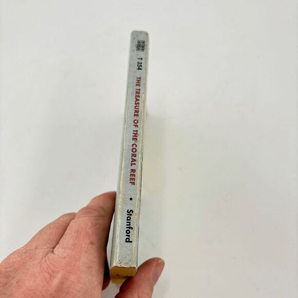 1966 TREASURE OF THE CORAL REEF Don Stanford 2st Printing Scholastic Scholastic - Picture 2 of 5